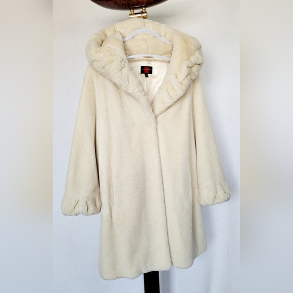 Gallery Women's Super Soft Faux Fur Coat Hooded Hook/Button Ivory Small - Picture 1 of 16